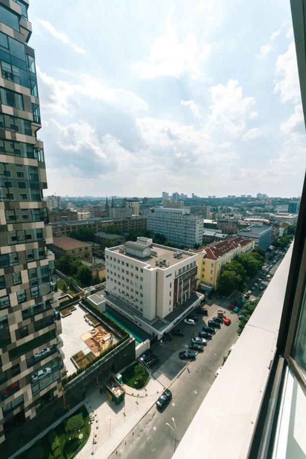 Квартира На Улице Деловая Kijev Kültér fotó